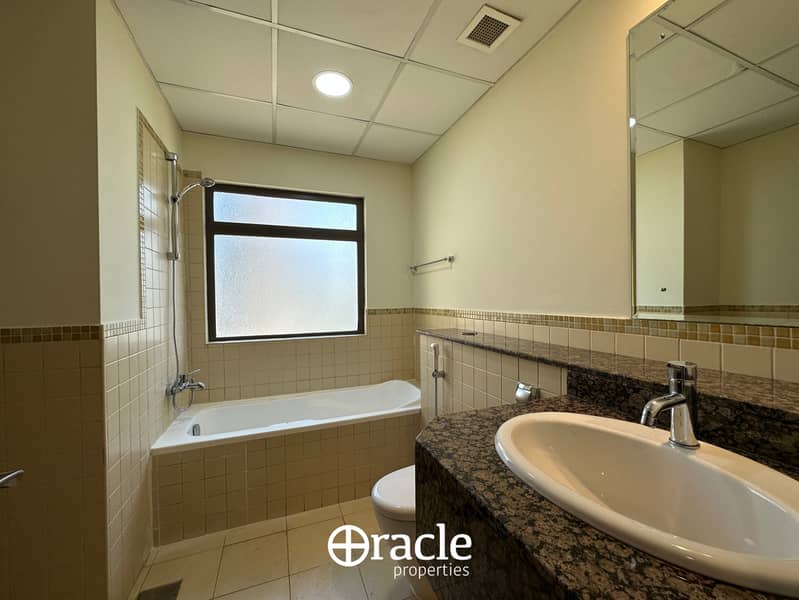 Sea & Marina View | Maid Room | Balcony - Image 12