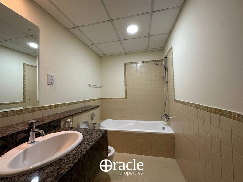 Sea & Marina View | Maid Room | Balcony - Image 18