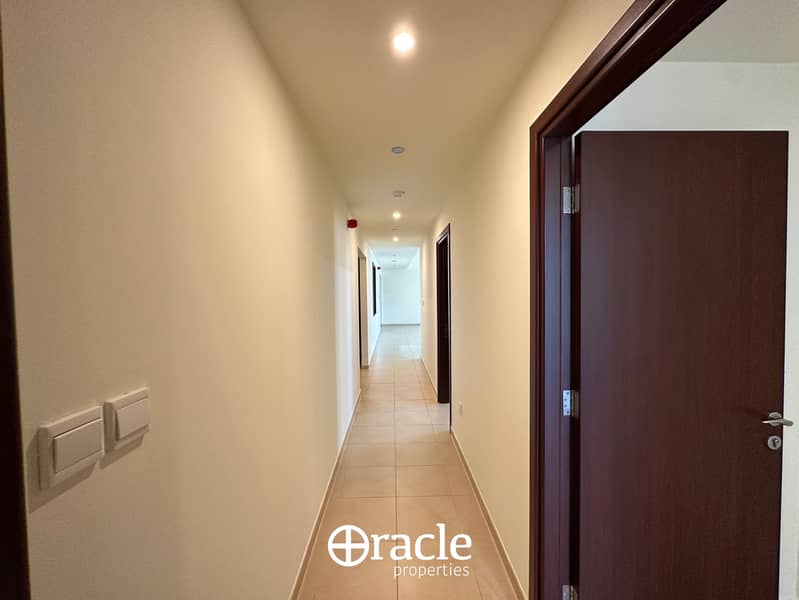 Sea & Marina View | Maid Room | Balcony - Image 20