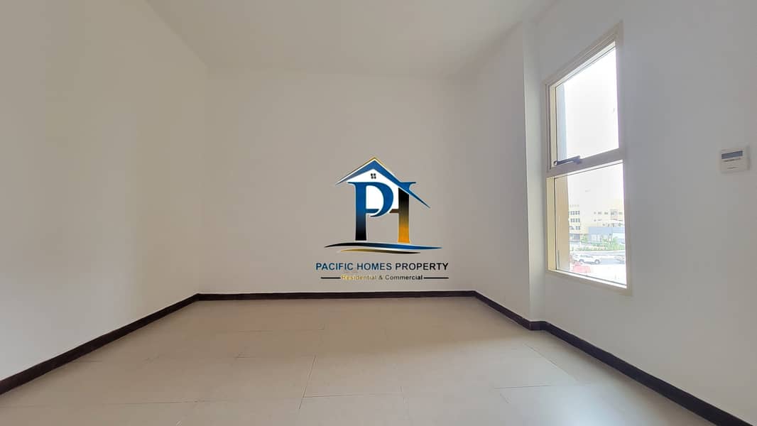 NEAR TO NMC HOSPITAL 1-BHK AVAILABLE FOR RENT WITH ALL AMENITIES ONLY IN 55K - Image 8