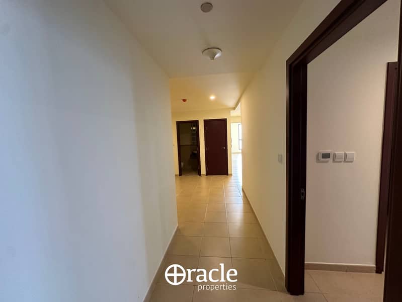 Sea View | all rooms with bath - Image 14