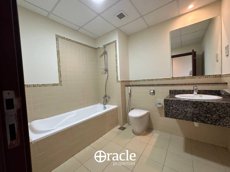 Marina View l 2 master Bed Rooms - Image 10