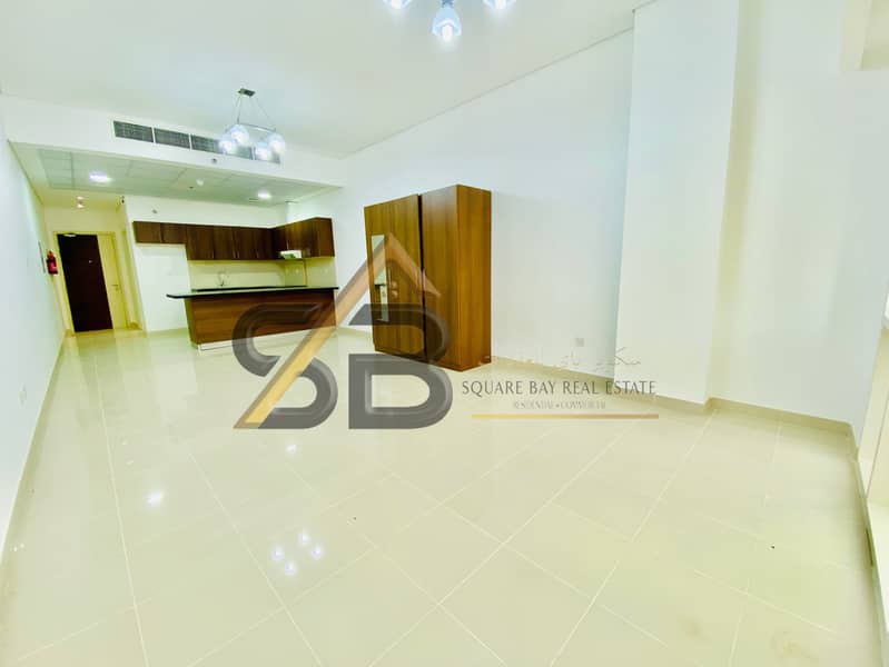 Close to Central Mall|Lavish Studio Apartment|Amenties