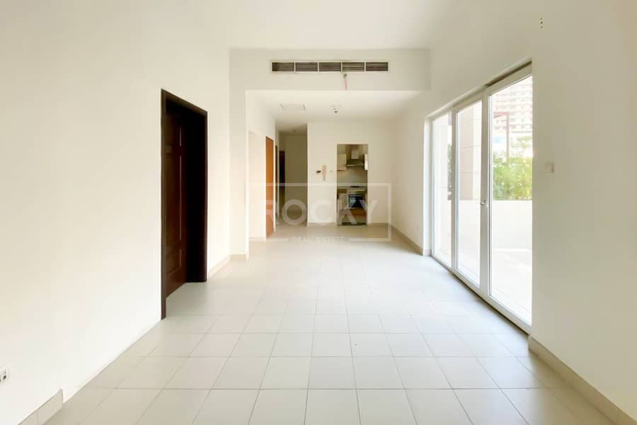 Private Garden | Excellent Community | Vacant Private Garden | Excellent Community | Vacant