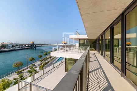 4 Bedroom Apartment for Rent in Jumeirah, Dubai - Waterfront Living with Full Canal Views | Spacious 4 Bedroom Apartment for Rent in Jumeirah, Dubai - Waterfront Living with Full Canal Views | Spacious