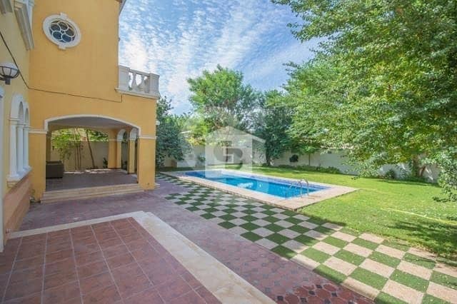 5 Bedroom Legacy Villa with Pool | Jumeirah Park