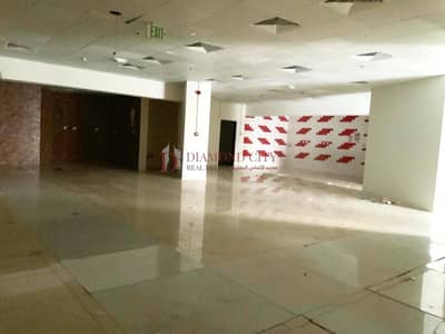 Spacious showroom for rent in Dubai marina Spacious showroom for rent in Dubai marina