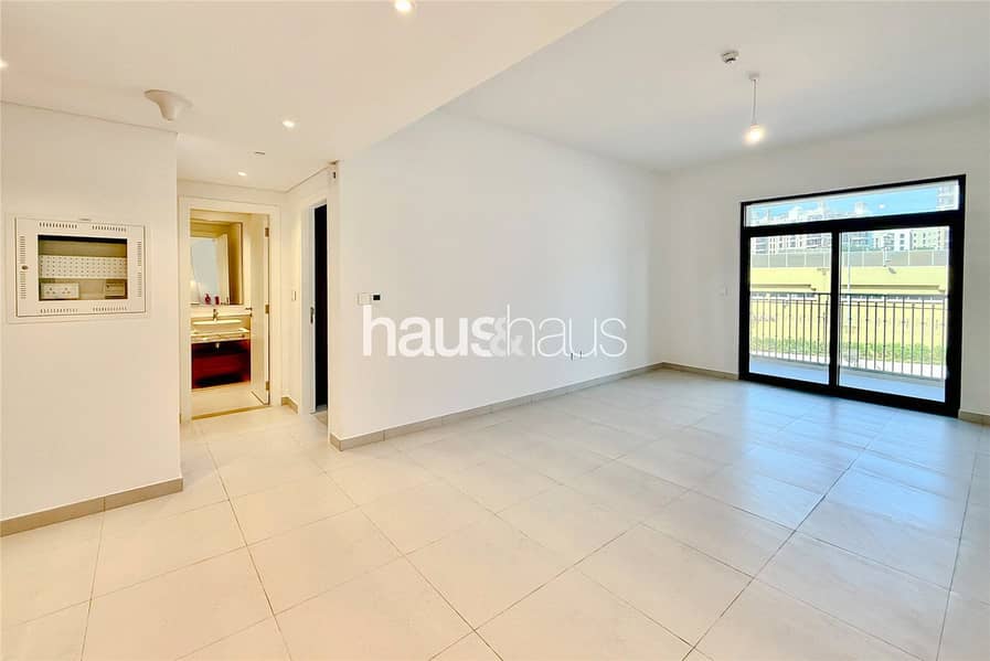 Retail Centre View | Never Lived In | Negotiable Retail Centre View | Never Lived In | Negotiable