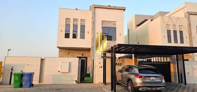 فيلا للبيع بالفرش بالشارقه بساتين الزبير الرحمانية تاني قطعه من الحديقه تملك حر للعرب