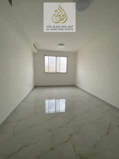 الجرف3 علي شارع محمد بن زايد - ثاني ساكن غرفة و صالة 2 حمام مع بلكونة - مساحات واسعة تشطيبات ممتازة - 32 ألف