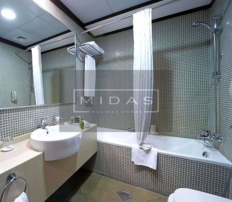 Prime Location I City View I Serviced I Balcony - Image 7