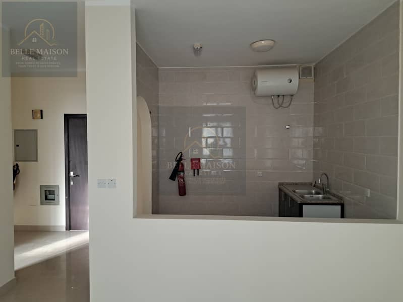 2 BM-RES-R-002_1BR_Apt-2_2nd_Fl_Bldg-106_21. jpg