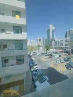 شقة في الخالدية 58000 درهم - 13964312