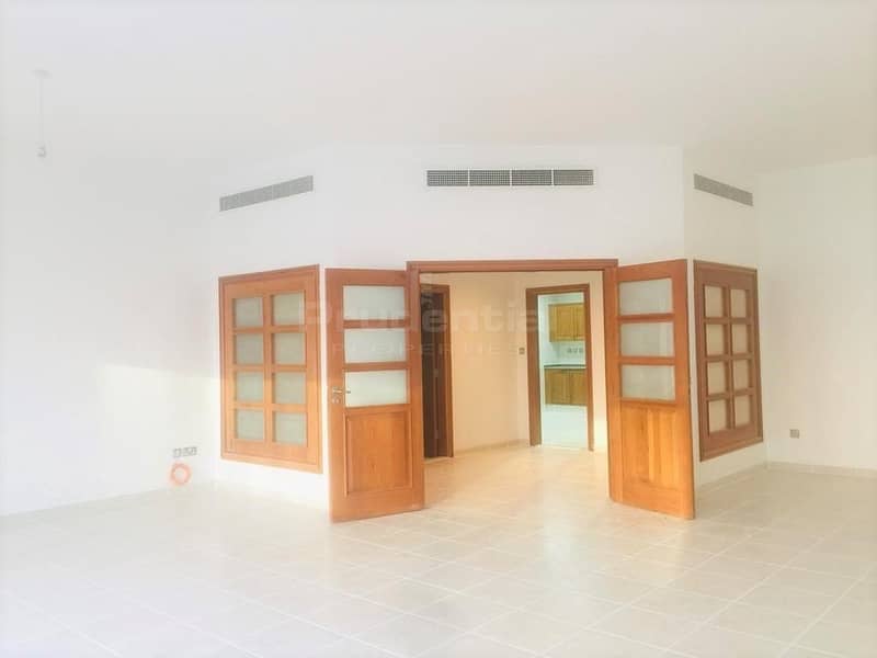 Spacious Huge Size 4 Bedroom Apartment