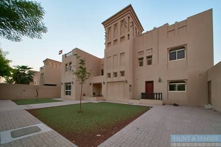Directly on the Beach - Large Family Residence Directly on the Beach - Large Family Residence