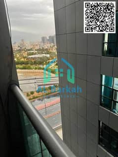 شقة مميزة غرفة وصالة في أبراج السيتى، تتميز بموقع استراتيجي قريب من جميع الخدمات، مع تشطيب راقٍ ومساحة مناسبة للسكن المريح، وفرصة ممتازة للباحثين عن ا