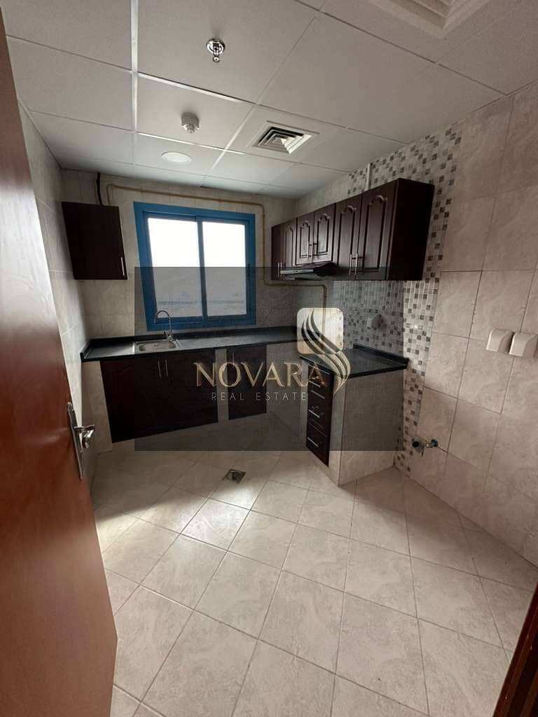 2 1e221114-58a9-4a75-83fb-3176b45ac798. jpg