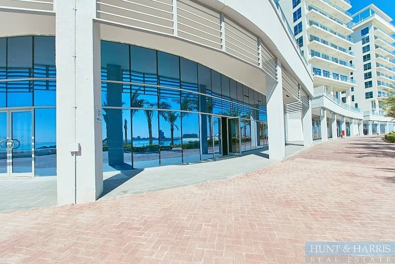 Beachfront Location for a Prime Retail Space