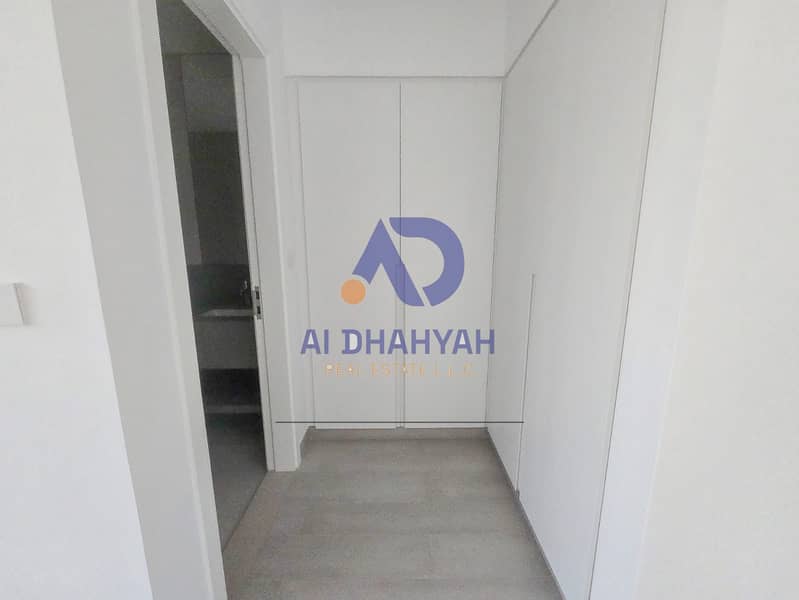 14 10e55aed-cbd6-4432-9183-d8ee390a5a4c. jpg