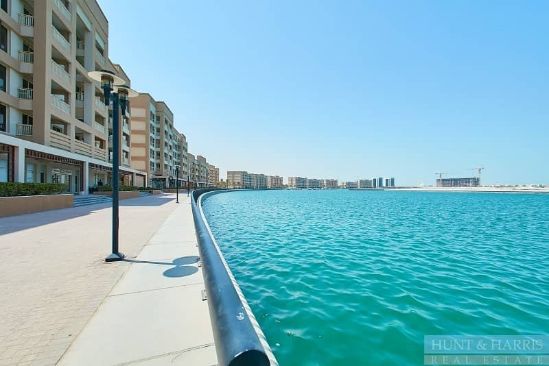 Duplex - Sea View - Vacant - Family Living