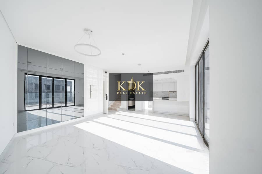 2Br+Duplex | Community View | Prime Location - Image 1