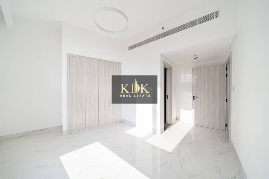 2Br+Duplex | Community View | Prime Location - Image 3