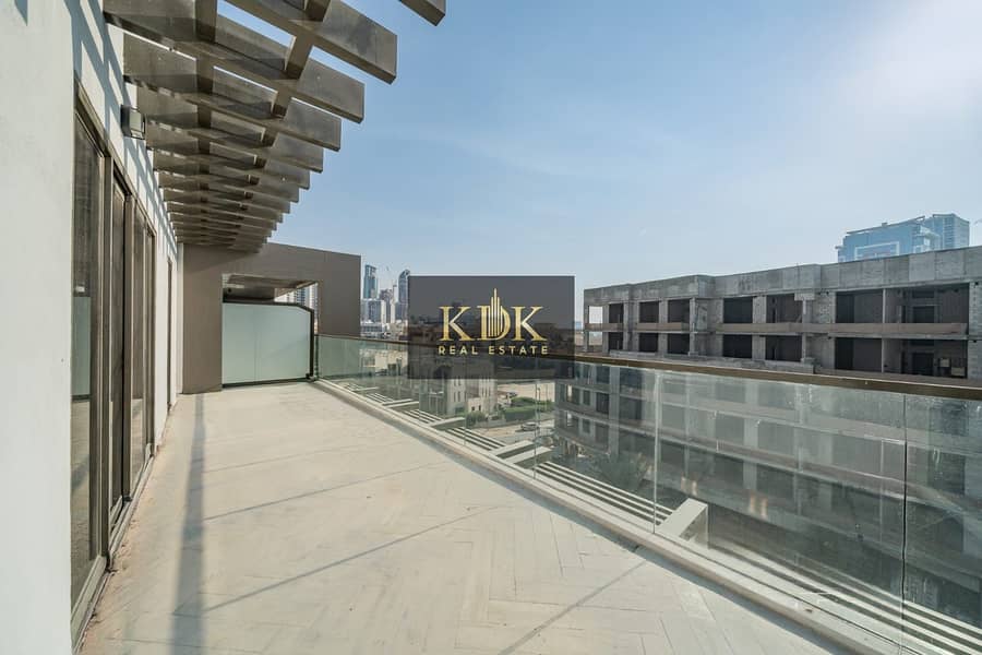 2Br+Duplex | Community View | Prime Location - Image 13