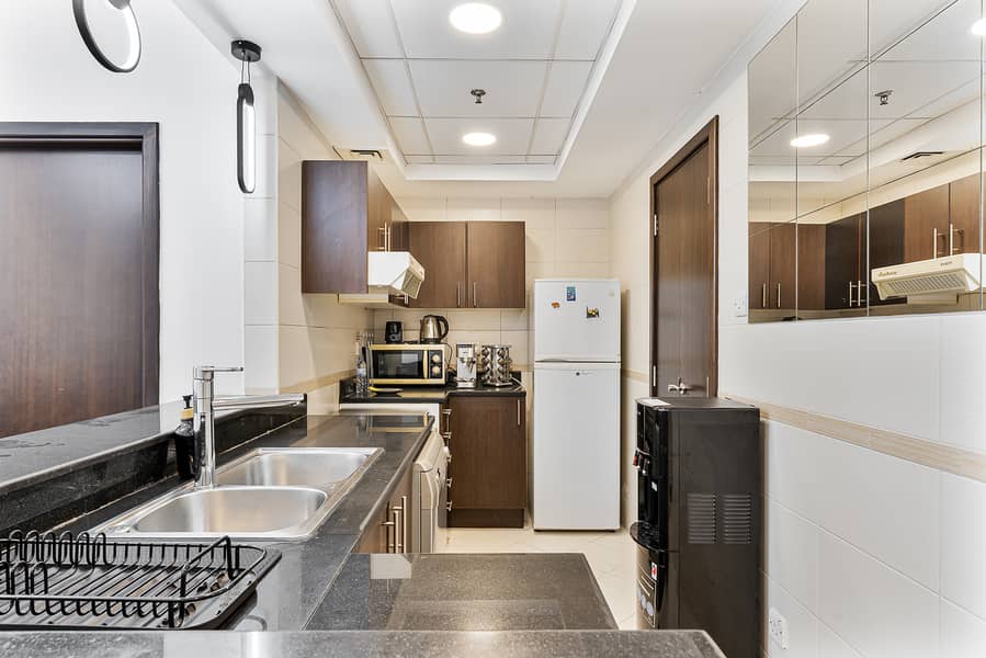4 Full Kitchen (8). jpeg