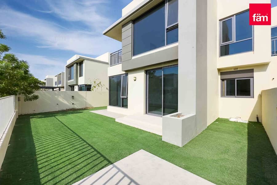 Exclusive | Multiple Options | Green Belt Exclusive | Multiple Options | Green Belt