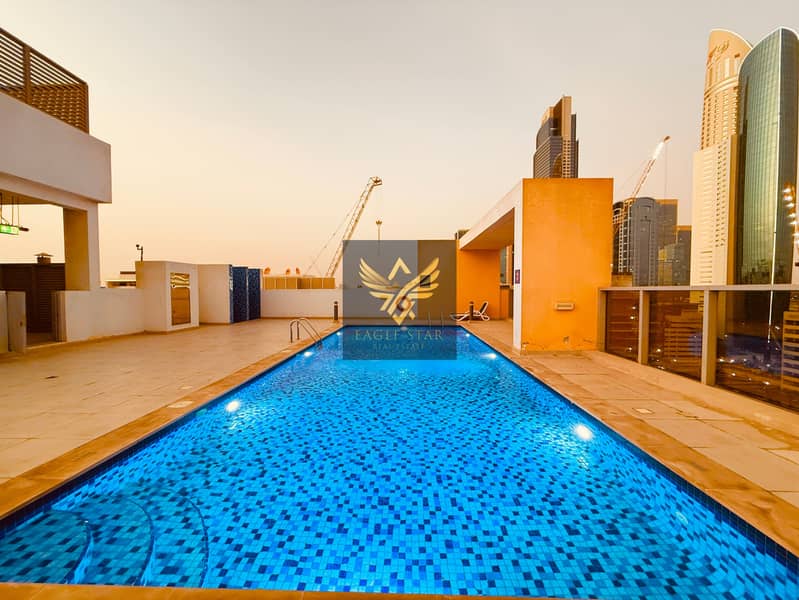 2B/R WITH STORE | GYM | POOL | CLOSE TO METRO