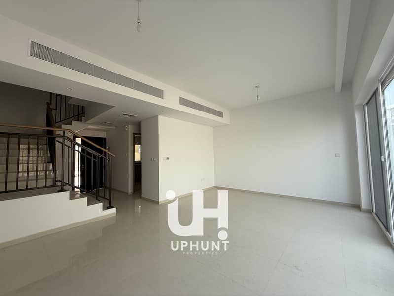 MIDDLE UNIT | MULTIPLE OPTIONS | WALKING DISTANCE LAGOONS | NON NEGOTIABLE PRICE | - Image 17