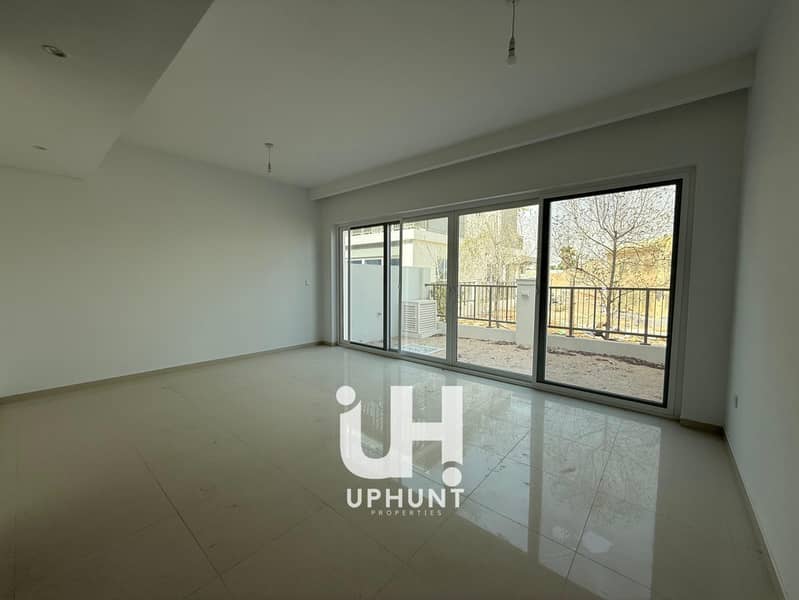 MIDDLE UNIT | MULTIPLE OPTIONS | WALKING DISTANCE LAGOONS | NON NEGOTIABLE PRICE | - Image 18