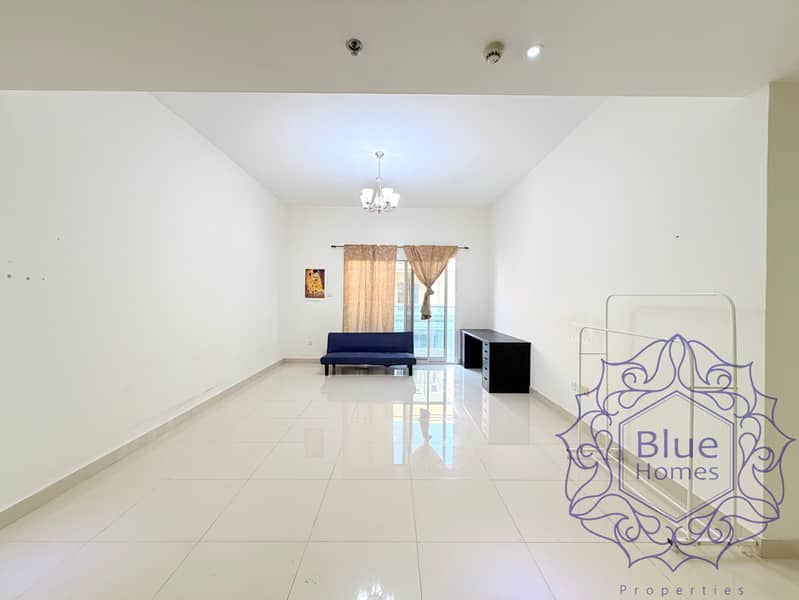 Luxury 1BHK Vacant inquire now