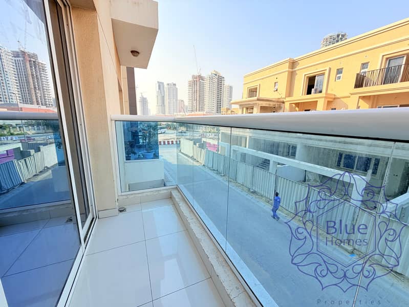 Luxury 1BHK Vacant inquire now