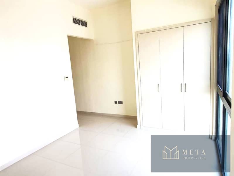 Beautiful 3Bedroom+maid-Big Close kitchen-5 Bathrooms -Garden done Townhouse, Close to Pool and Park - Image 12