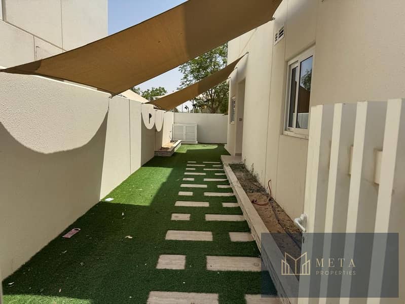 Beautiful 3Bedroom+maid-Big Close kitchen-5 Bathrooms -Garden done Townhouse, Close to Pool and Park - Image 18