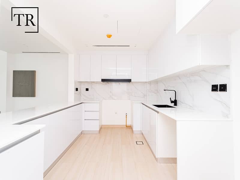 High End Finishing | Smart Layout | Prime Location - Image 6