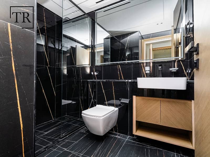 High End Finishing | Smart Layout | Prime Location - Image 22