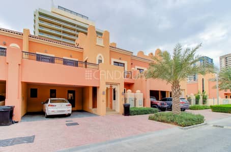 Fully Upgraded|Gated Community| Integrated Kitchen Fully Upgraded|Gated Community| Integrated Kitchen