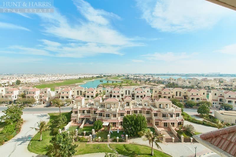 Vacant - Large balcony - Golf course / Lagoon view