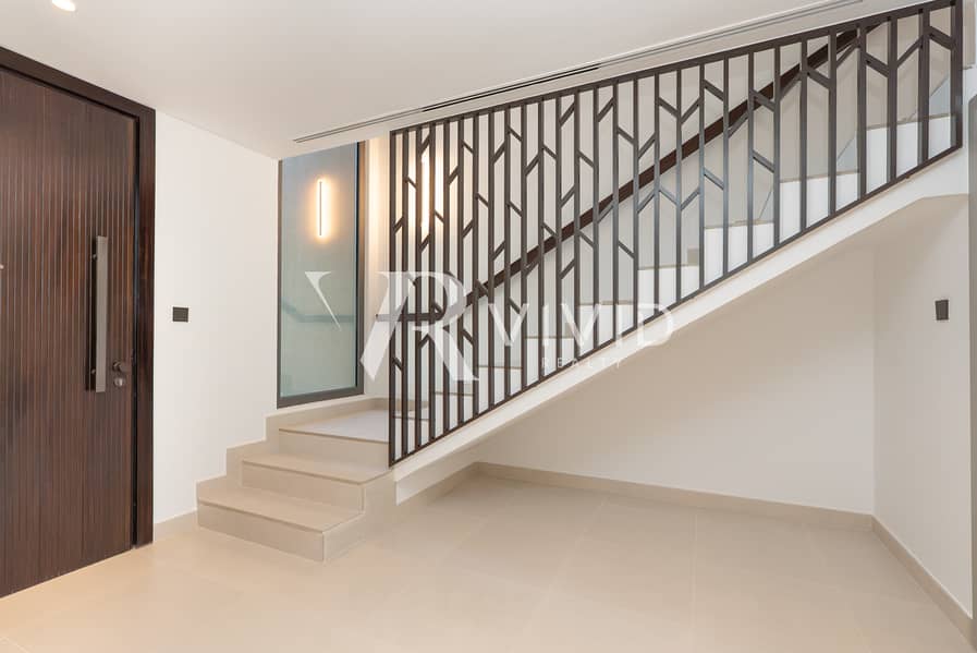 Pool and Park | Fully Upgraded | Sunset Backyard - Image 11