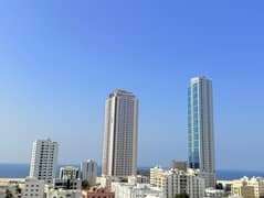 سكن راقي بإطلالة بحرية مميزة في قلب كورنيش عجمان