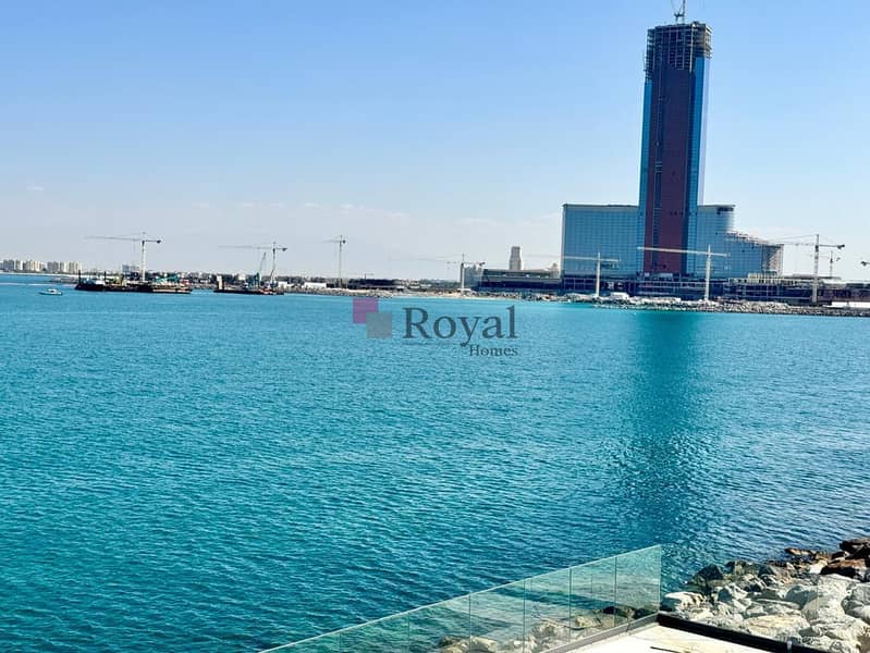 Ultra-Luxury Seafront Corner Villa | Private Pool & Lift | Danah Bay - Image 15