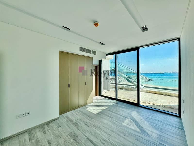 Ultra-Luxury Seafront Corner Villa | Private Pool & Lift | Danah Bay - Image 17