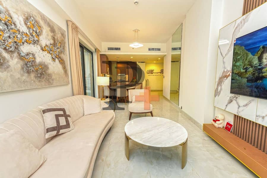 1 BHK + Maid | Luxury Furnished | Elegant Layout - Image 2