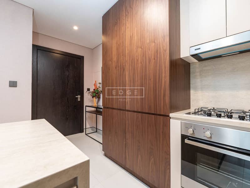 GENUINE RESALE | SPACIOUS | HANDOVER SOON - Image 8