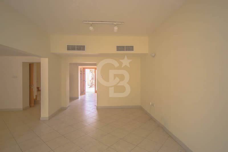 Luxurious 4 Master BR Villa Al Barsha 1