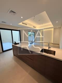 فيلا للإيجار - 3 غرف - كهرباء جاهزة