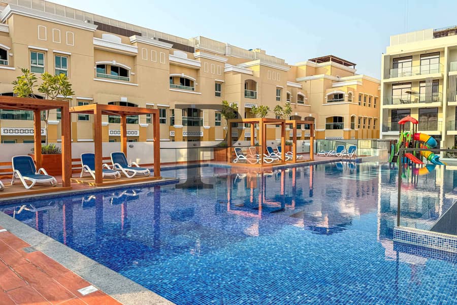 1 BHK + Maid | Luxury Furnished | Elegant Layout - Image 16