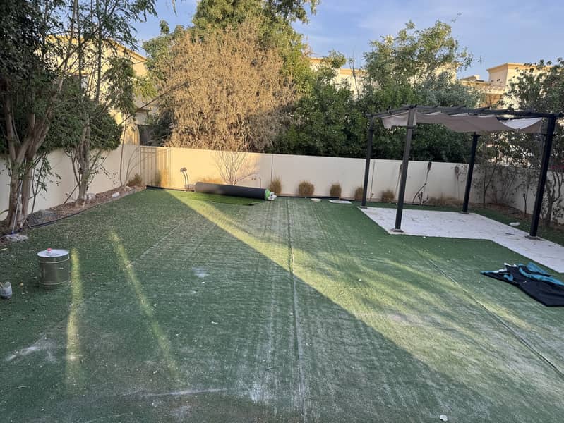 Vacant HOT Deal Large 3 Bed Room Villa For Rent In Springs 4 AED 250.000 - View 2
